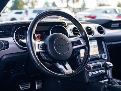 Used 2019 Ford Mustang Premium image 11