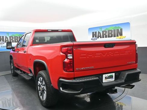 Used 2024 Chevrolet Silverado 2500 Custom w/ Custom Value Package AWD/4WD image 4