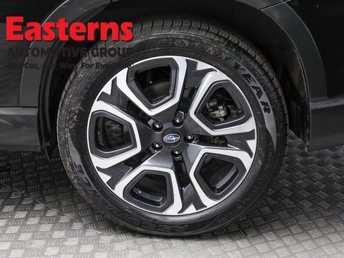 Used 2023 Subaru Ascent Limited image 8