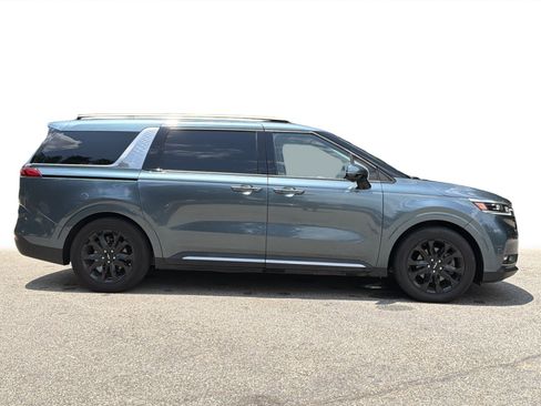 Used 2024 Kia Carnival SX Prestige FWD image 33