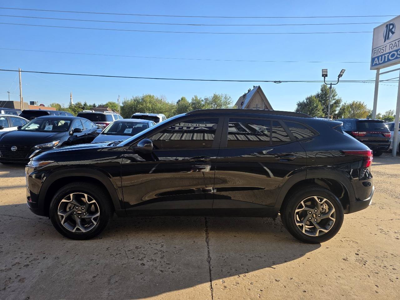 Used 2025 Chevrolet Trax LT w/ Driver Confidence Package FWD image 4