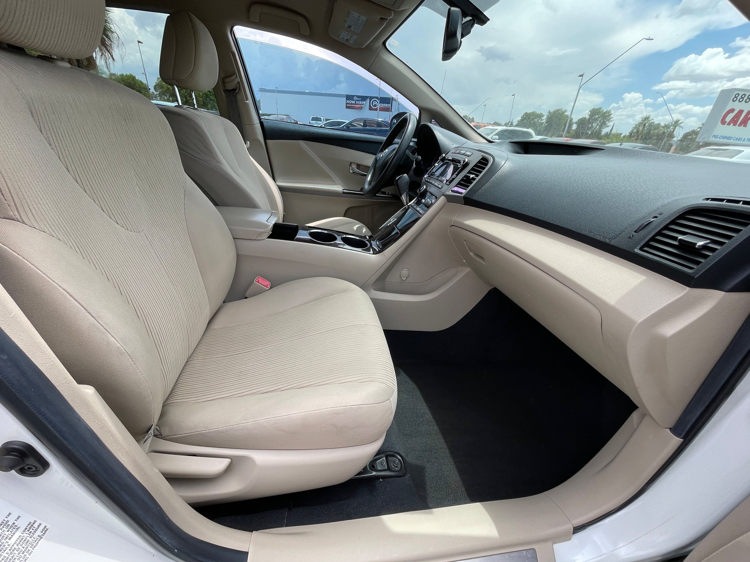 Used 2011 Toyota Venza FWD image 21