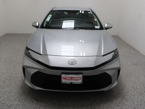 Used 2025 Toyota Camry LE FWD image 3