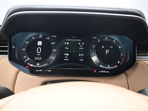 Used 2025 Land Rover Range Rover Sport Dynamic SE AWD/4WD image 16
