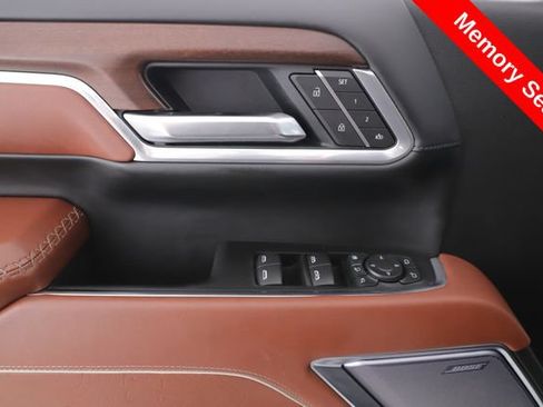 Used 2025 GMC Sierra 2500 Denali Ultimate AWD/4WD image 21