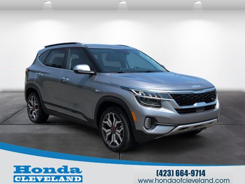 Used 2023 Kia Seltos SX AWD/4WD image 1