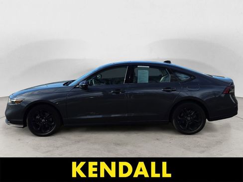 Used 2025 Honda Accord SE image 2