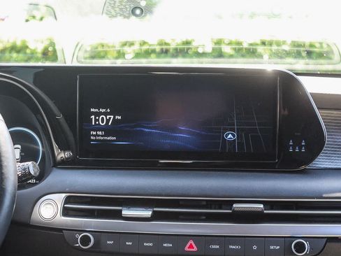 Used 2024 Hyundai Palisade Limited FWD image 18