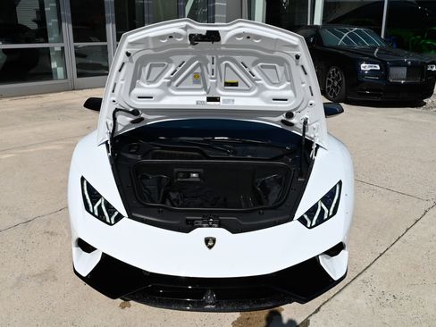 Used 2018 Lamborghini Huracan Performante image 45