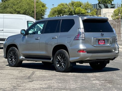 Used 2022 Lexus GX 460 Premium w/ Premium Package AWD/4WD image 5