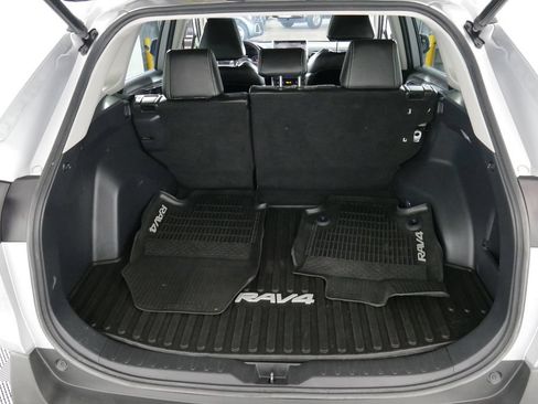 Used 2019 Toyota RAV4 XLE w/ Convenience Package AWD/4WD image 27