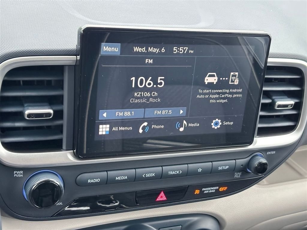 New 2026 Hyundai Venue SEL FWD image 18