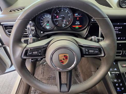 Certified 2023 Porsche Macan AWD/4WD image 15