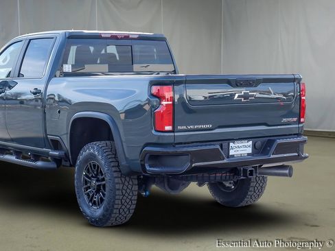 New 2026 Chevrolet Silverado 2500 ZR2 image 7