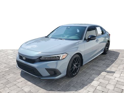 Used 2024 Honda Civic Sport image 3