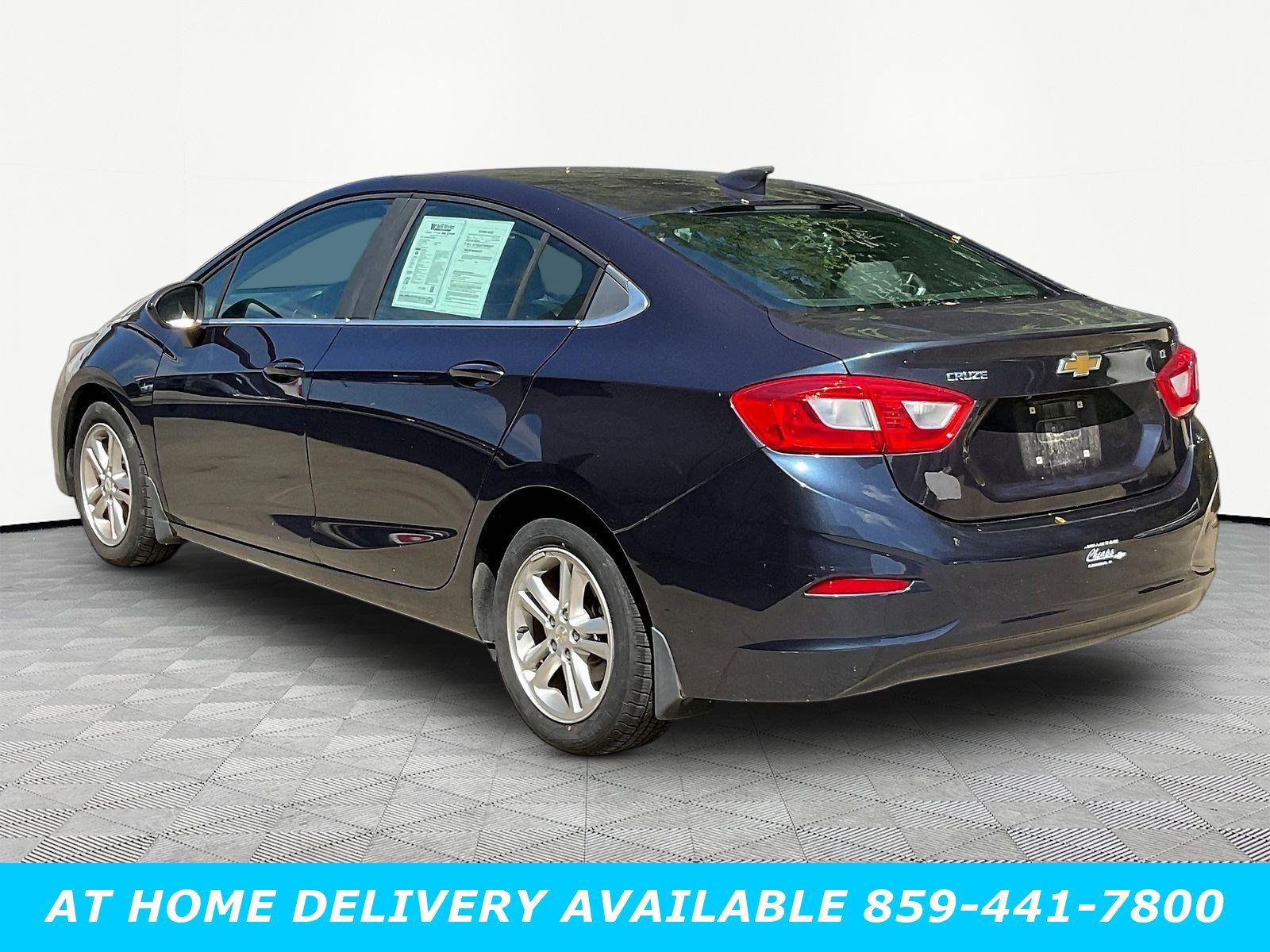 Used 2016 Chevrolet Cruze LT FWD image 4