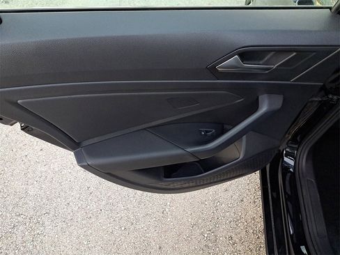 Certified 2019 Volkswagen Jetta SEL image 11