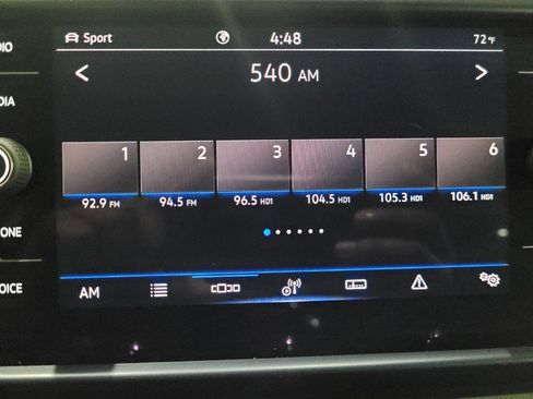 Used 2022 Volkswagen Taos SE image 25