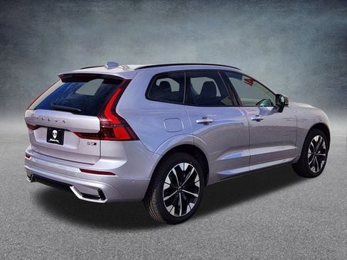 New 2026 Volvo XC60 B5 Plus w/ Climate Package image 7
