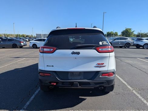 Used 2015 Jeep Cherokee Trailhawk w/ Comfort/Convenience Group AWD/4WD image 7