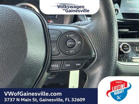 Used 2020 Toyota Corolla LE FWD image 22