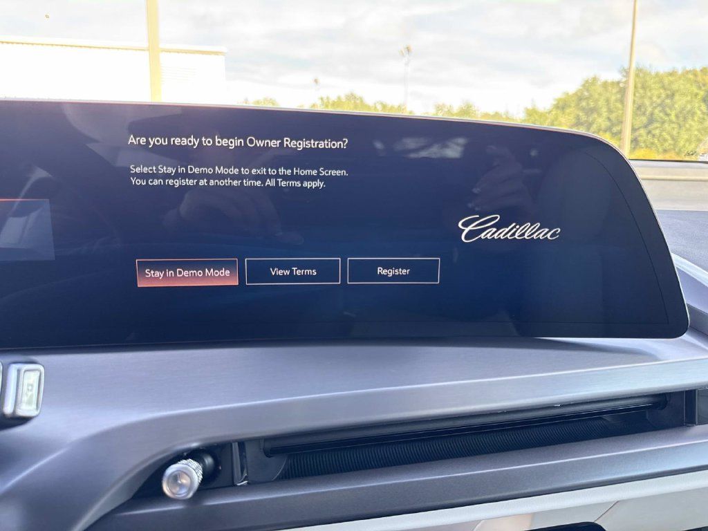 New 2027 Cadillac Vistiq Sport AWD/4WD image 24