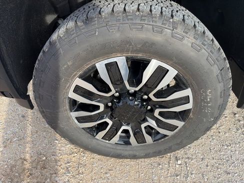 New 2026 GMC Sierra 2500 Denali Ultimate image 10