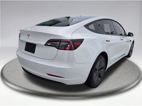 Used 2021 Tesla Model 3 Standard Range Plus RWD image 10