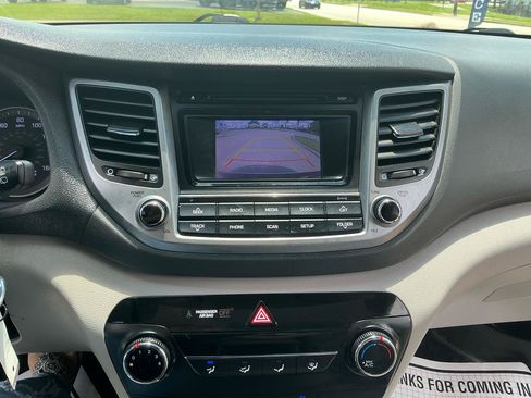 Used 2016 Hyundai Tucson SE w/ Option Group 02 AWD/4WD image 19
