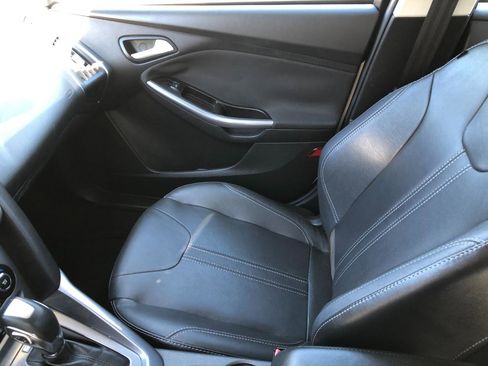Used 2013 Ford Focus Titanium w/ Titanium Handling Pkg FWD image 29