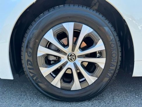 Used 2022 Toyota Corolla LE image 17