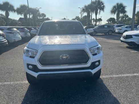 Used 2022 Toyota Tacoma SR5 RWD image 6