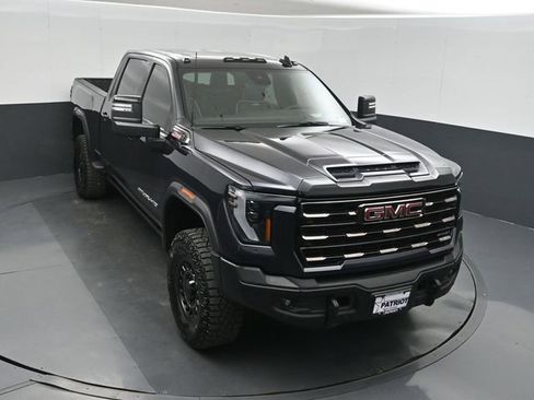 Used 2025 GMC Sierra 2500 AT4X w/ AT4X AEV Edition image 37