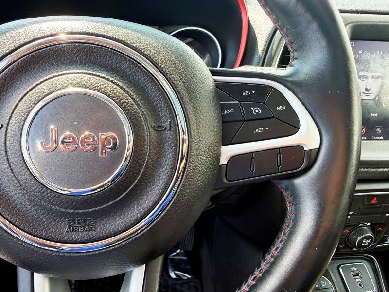 Used 2018 Jeep Compass Trailhawk w/ Leather Interior Group AWD/4WD image 28