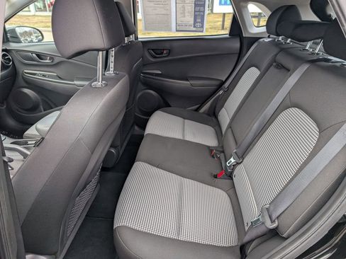 Used 2021 Hyundai Kona SE w/ Cargo Package image 17