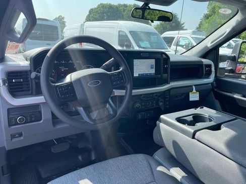 New 2025 Ford F350 XL w/ XL Chrome Package image 7