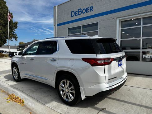 Used 2018 Chevrolet Traverse High Country image 3
