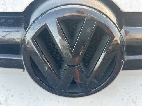 Used 2014 Volkswagen Golf TDI image 11