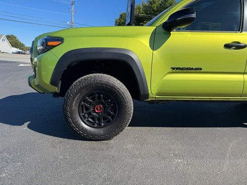 Used 2022 Toyota Tacoma TRD Pro image 2