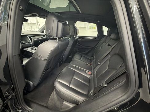 Used 2017 Porsche Macan S AWD/4WD image 12