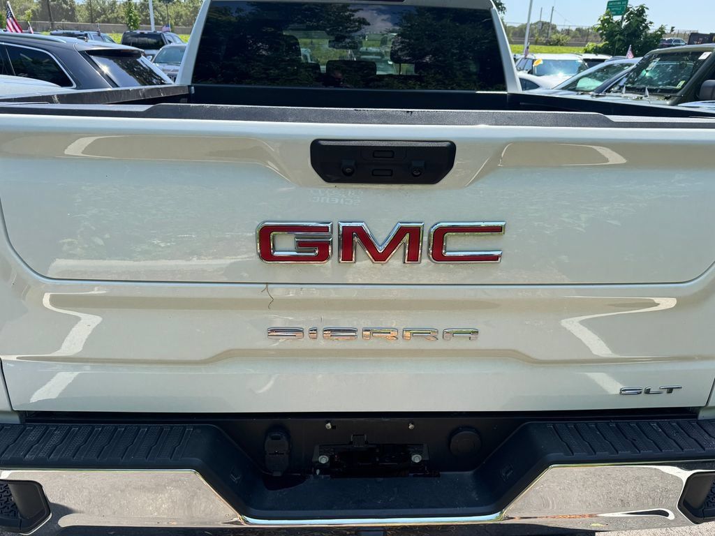 Used 2025 GMC Sierra 1500 SLT AWD/4WD image 34