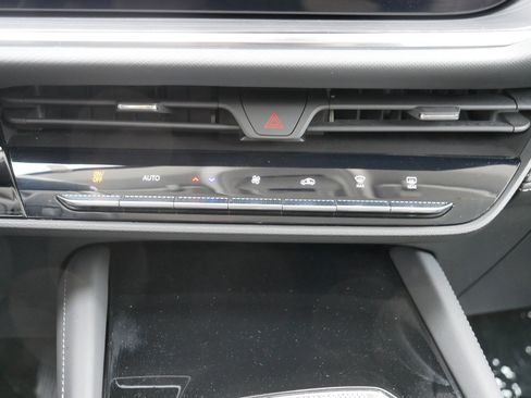 Certified 2025 Buick Envision Preferred image 23