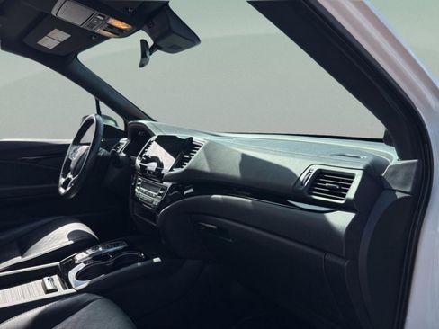 Used 2019 Honda Passport Touring image 41