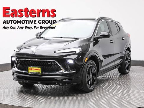 Used 2024 Buick Encore GX Sport Touring AWD/4WD image 1