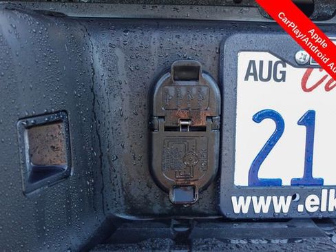 Used 2023 Nissan Frontier SV w/ Technology Package image 9