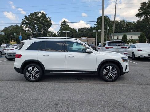 New 2025 Mercedes-Benz GLB 250 image 4
