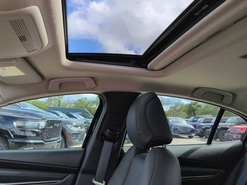 Used 2023 MAZDA MAZDA3 s FWD image 21