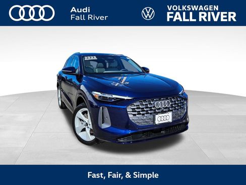 Used 2025 Audi Q5 Premium Plus w/ Premium Plus image 1