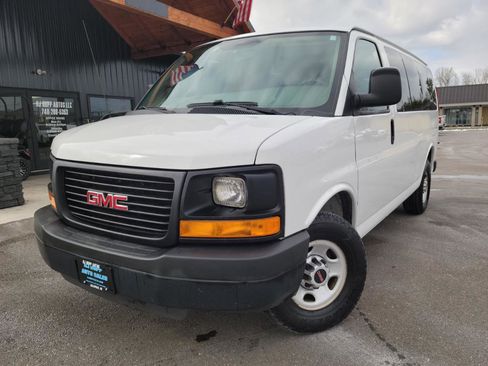 Used 2016 GMC Savana 2500 LS image 1