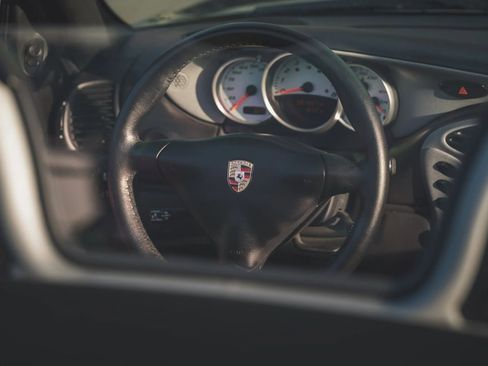 Used 2001 Porsche Boxster S image 39